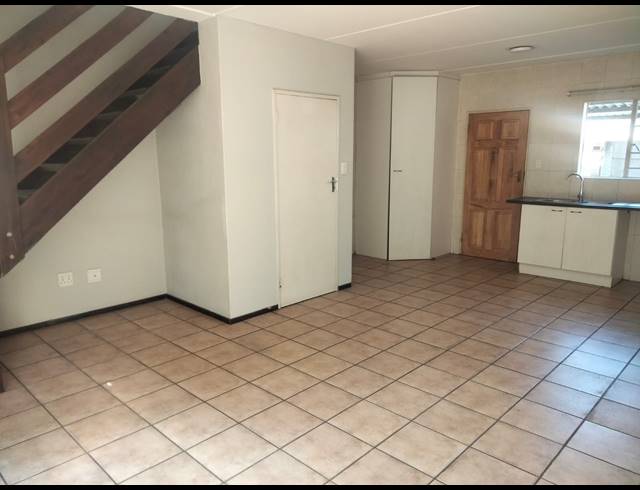 2 BEDROOM TOWNHOUSE FOR SALE IN SONNEGLANS